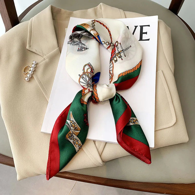 Luxury Brand Silk Satin Head Scarf For Women Animal Animal Kerchief Neck Scarfs 70cm Square Shawls and Wrpas Scarves For Ladies