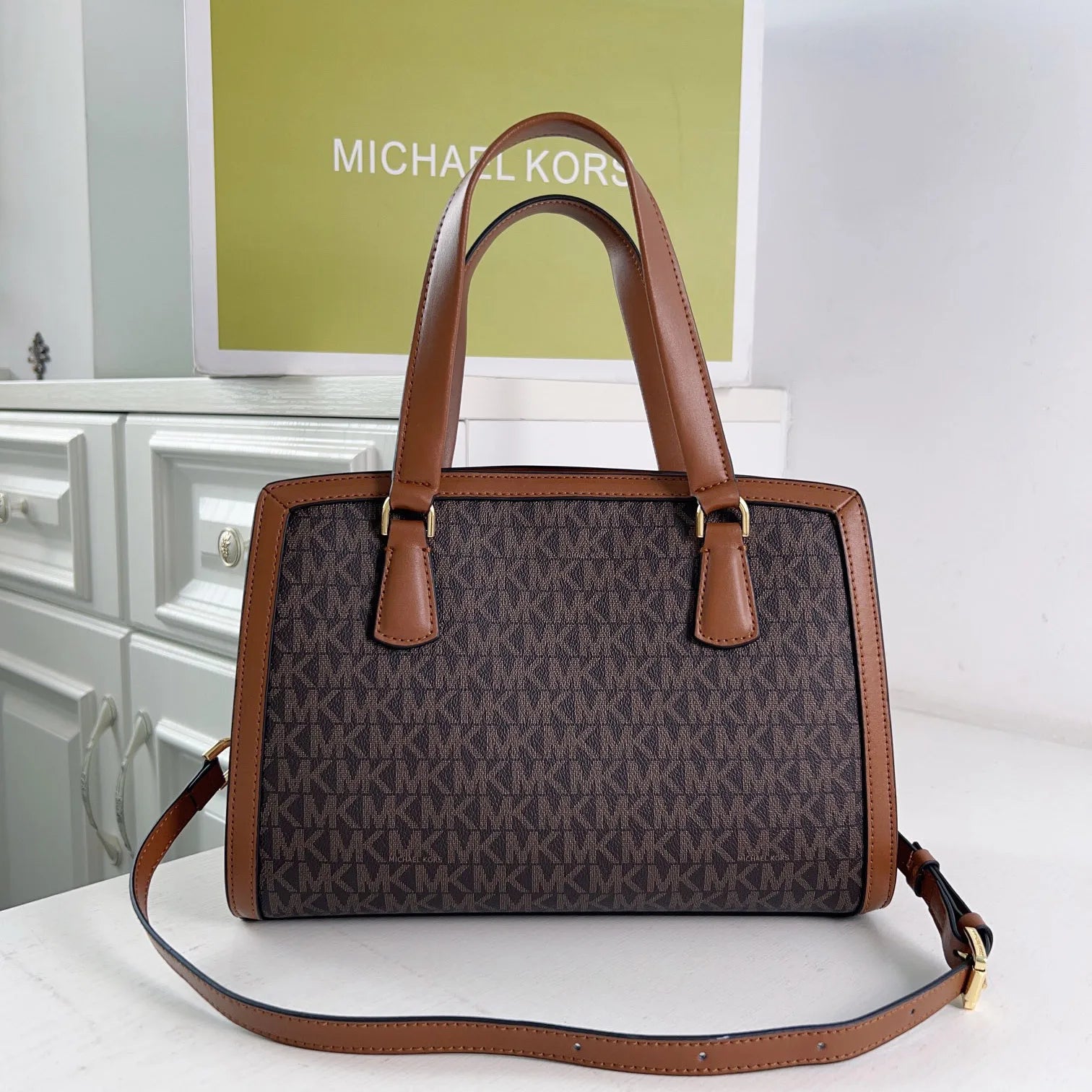 Michael Kors Women Fashion Handbag Retro Classic Tote Bag Large Capacity High Quality Luxury Shoulder Bag Ladies' Exquisite Gift