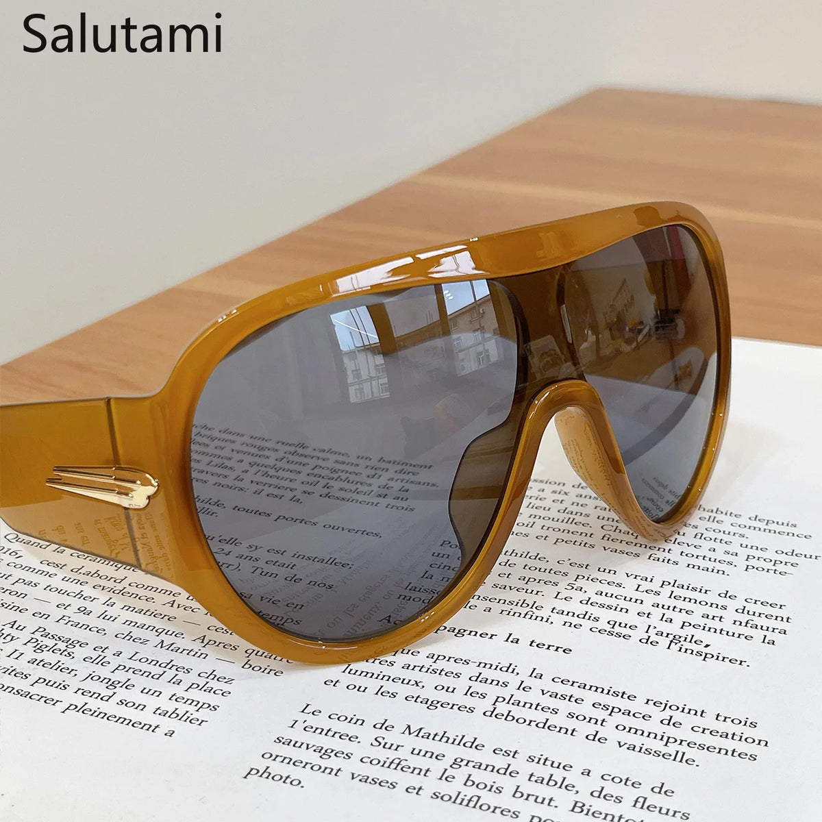 Oversized Shield Sunglasses – One-Piece Wraparound Lens, UV400 Gradient