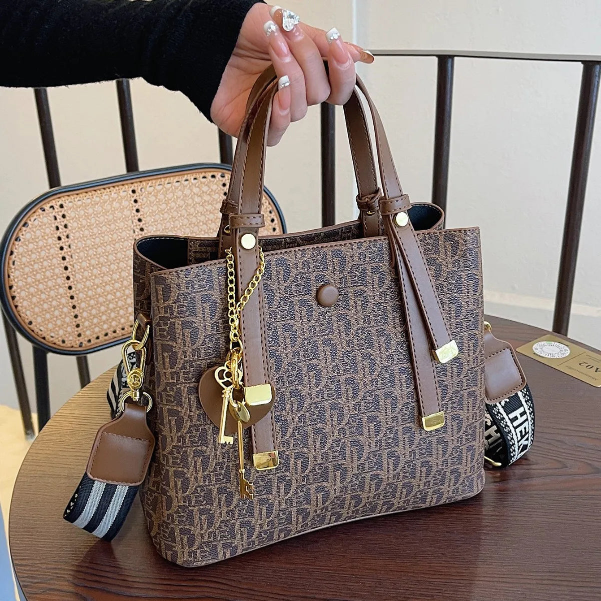 2026 Trendy Monogram Bucket Bag, Spacious Elegant All-Match Design, Hot-Selling Handheld & Shoulder Bag