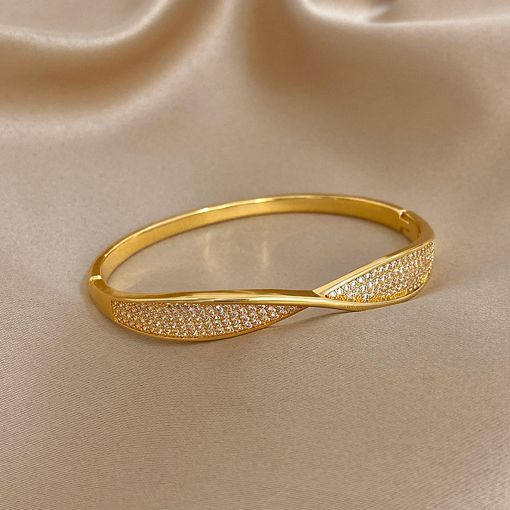 Chic Micro Inlaid Zircon Twisted Cuff Bangle Bracelets for Women Glossy Gold Plated Copper Wristband Bracelet Party Jewelry