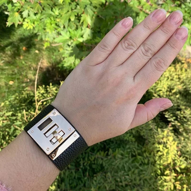 2024 New Fashion Gold Wrap Leather Bracelets Wide Wrist Femme Statement Jewelry Gifts