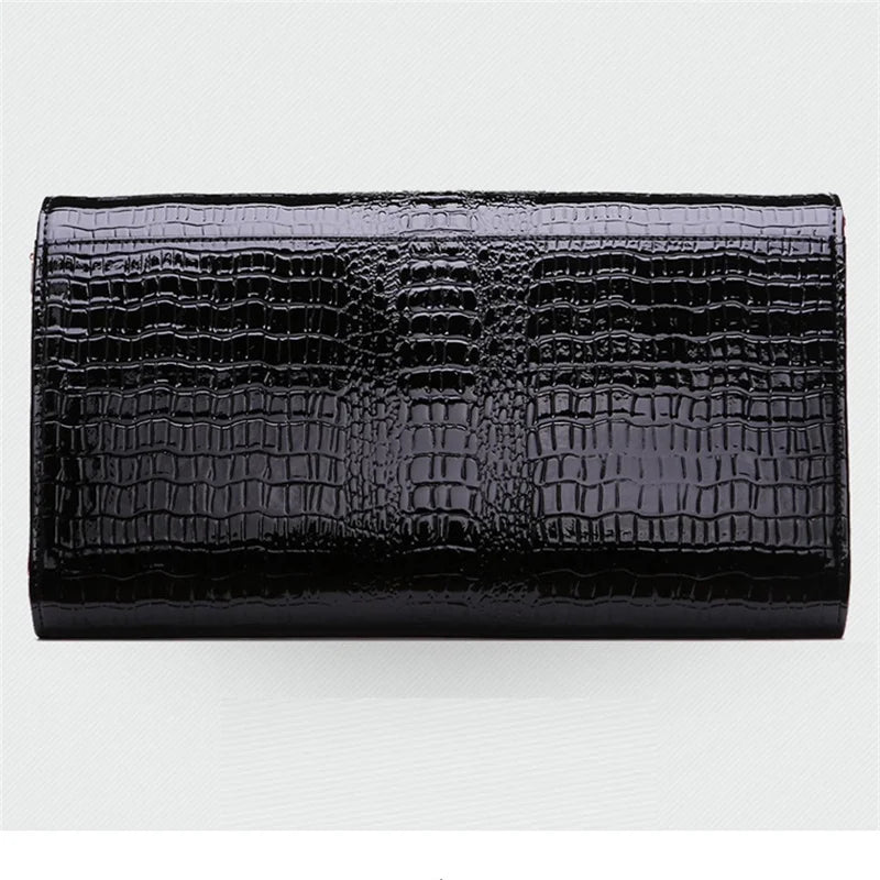 Women's Alligator Pattern Cow Leather Clutch Bag — Luxury Textured Evening Purse & Wristlet
