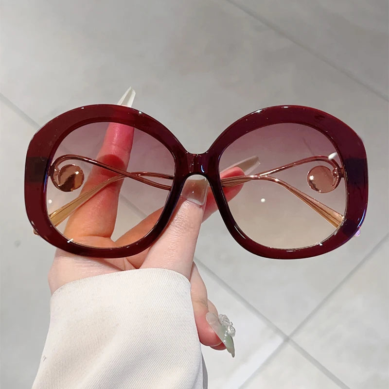 KAMMPT Oversized Round Sunglasses – Geometric Print Frames with Pearl Accent, UV400